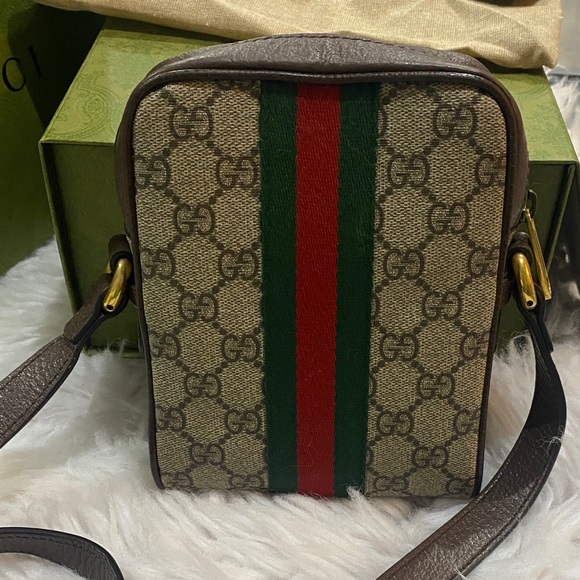 Gucci Beige Belt Bag with Green and Red Stripe - Picture 8 of 10
